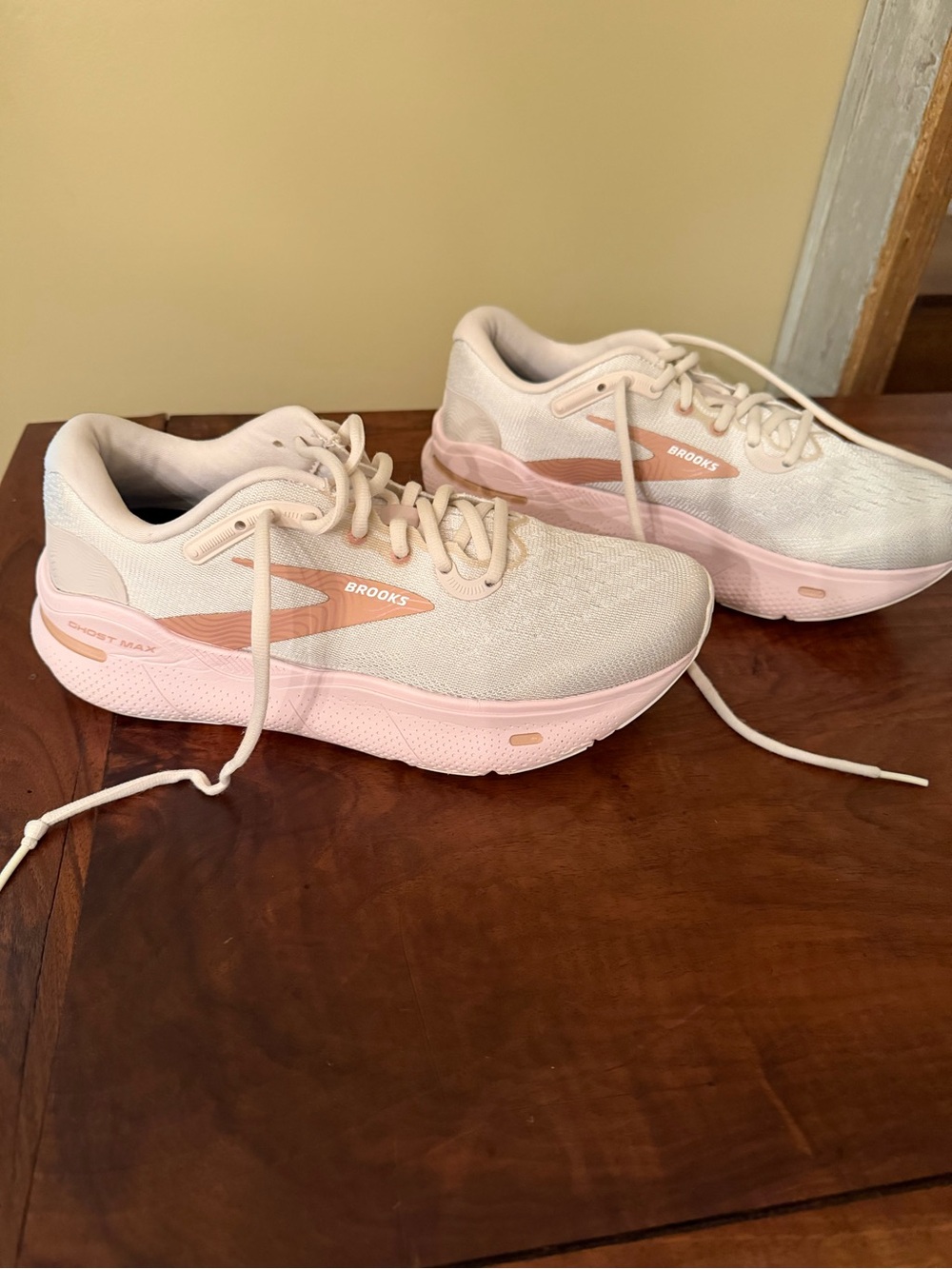 Brooks Women's Ghost Max Running Shoes - Soft Pink